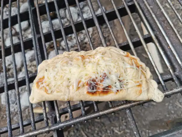 Pizza im Wildniscamp