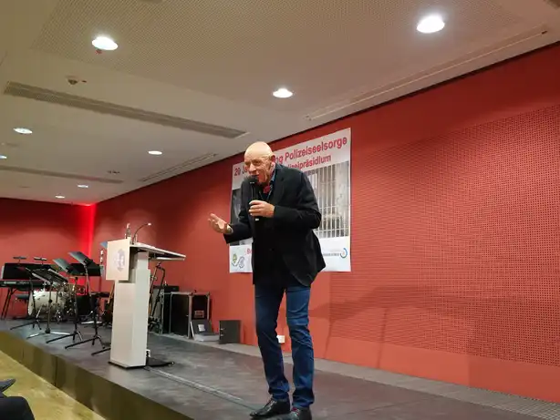 Joe Bausch auf der Bühne